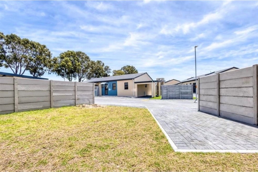 To Let 2 Bedroom Property for Rent in Austinville Western Cape